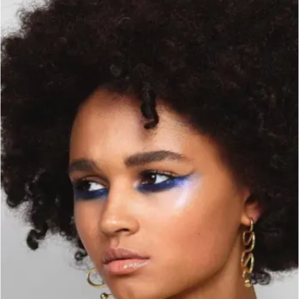 ** 1 LEFT** ๐๐ IN THE SHADOWS FROST a MAC EYE SHADOW. RETAIL $25. **NEW. - Picture 6 of 10
